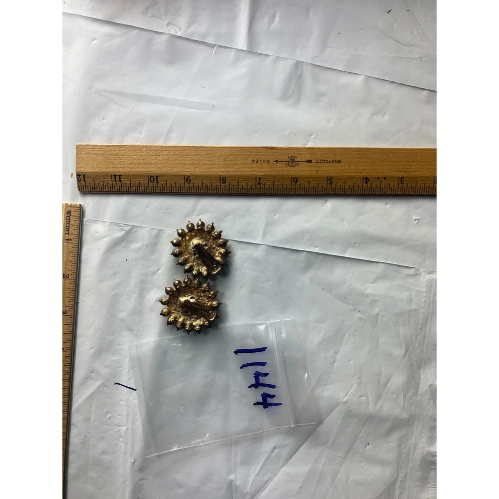 Vintage Sunburst Style Clip On Earrings Gold‎ Tone Rhinestone Accent Women